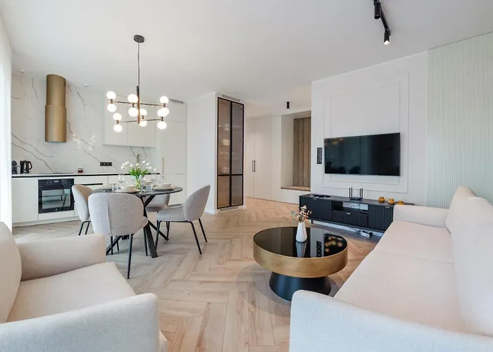 Porto, Sun & Snow * Gdansk