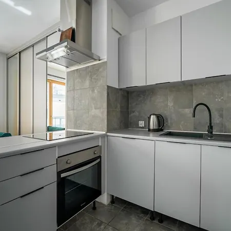 Porto, Sun & Snow * Gdansk