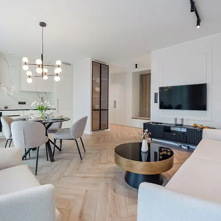 Porto, Sun & Snow * Gdansk